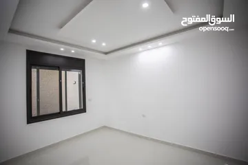  10 شقه فاخره 122م مع حديقه 115 متر و مدخل مستقل للبيع في ابو علندا من المالك كاش او اقساط