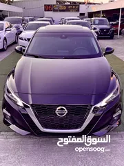  4 Nissan Altima SR موديل 2020  مع فتحة سقف