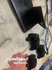  2 بلايستيشن 2 حاله ممتازه جدا مع كل ملحقاتها بسعر 20 غير قابل للتفاوض مع 3 أيادي و 2 سيدي