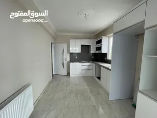  3 Apartment For Sale In Yomra / Kaşüstü