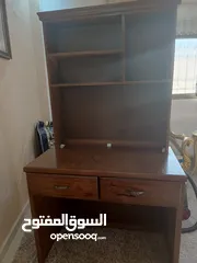  1 مكتب للدراسه مستعمل