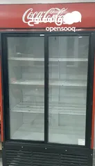  1 ثلاجه كولا لبيع