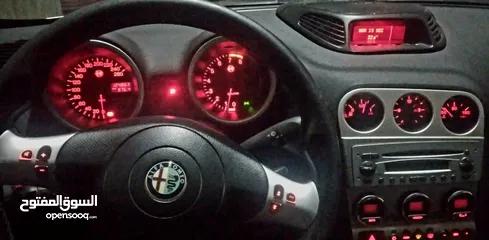  12 Alfaromeo 156 Ti model 2005 for sale