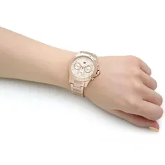  13 ‏TOMMY HILFIGER الاصليه