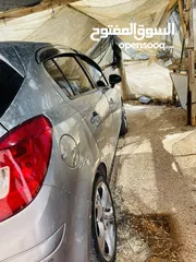  1 سيارة للبيع وبال كورسة موديل213