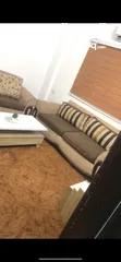  1 طقم كنب خشب زان 7 مقاعد بحاله ممتازه