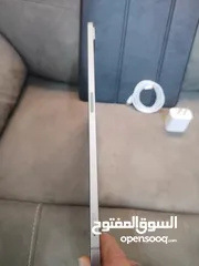  9 ايباد برو  2022 ,M2, حجم الشاشه  12.9 انش يدعم شريحه طبعا الجيل السادس