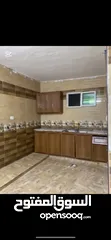 5 بيت  للبيع في سوف سعر حرق
