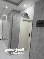  5 شقة بالزرقاء الجديدة للإستثمار أو السكن .