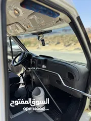 7 فورد ترانزيت موديل 2004