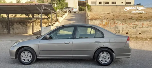  2 هوندا سيفك موديل 2005 فل عدا الفتحه  للبيع