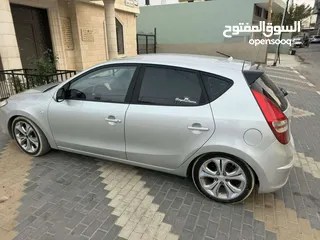  4 هونداي i30 2008