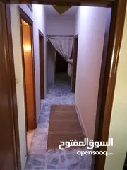  6 شقه للبيع حي العبدلات مطله ع شارع شيك