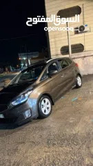  11 كيا كارينز 2016