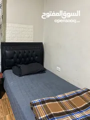  5 غرف نوم شبابيه للبيع مستعمله خشب لاتيه وزان ثقيله