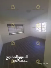  5 شقة مميزة - الجاردنز - 3نوم - 240م
