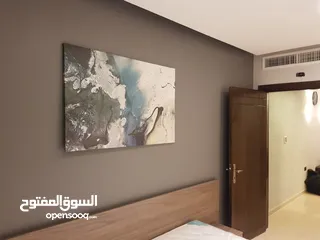  1 استوديو فاخر مفروش بتلاع العلي مطل عجامعة الاردنية مع ترس خارجي