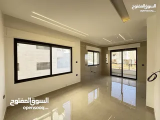  14 شقة  ارضي 133متر  3غرف نوم مع ترس  في مرج الحمام بتشطيب مميز