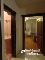  11 منزل للايجار* طبعا سوف يتم تفريغه من جميع مافيه من أكياس وكراتين*