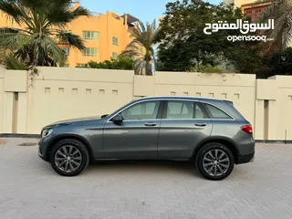  2 GLC 250 - 4 Matic