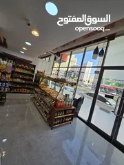  23 سوبر ماركت جاهز للبيع بسبب السفر