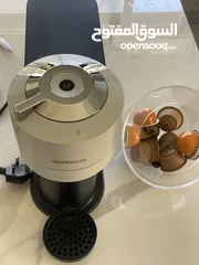  2 مكينة قهوة نوع nespresso vertuo جديدة مع هدية علبة تخزين قهوة من nespresso