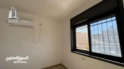  2 للايجار شقه دبلكس  في الريحان ديلوكس