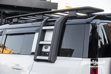  15 Land Rover Defender 2022 Gasoline Black edition
