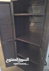  3 خزانة بلاستيك و 4 رفوف بلاستيك مقوى للبيع