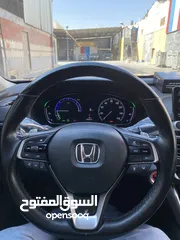  15 هوندا اكورد تورنج مواصفات خاصة موديل 2019 بحاله الوكاله المسافه المقطوعه 72 الف كيلو