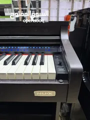  6 ‏Piano NUX WK-520 جديد بالكرتونه