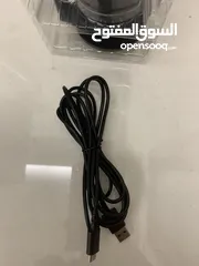  11 Hyperx solo cast microphone and stand