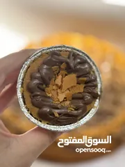  8 كيكة الكوكيز المحشية بحشوة الشوكلاتة بحجم 22سم تكفي ل6-8 اشخاص