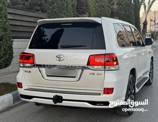  1 Toyota Land Cruiser 2016 Gx-r 5700CC V8 بحالة الوكالة الفحص: 7 جيد بدون ملاحظات