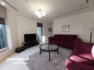  7 شقه للايجار في منطقه الدوار الرابع ( Property 33680 ) سنوي فقط