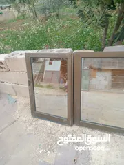  5 بوابات حديد وشبابيك وشبكات ومناخل للبيع