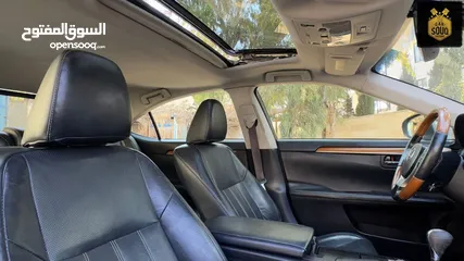  19 لكزس ES 300h موديل 2013