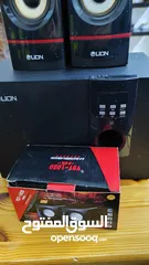  1 سماعات loin عدد2 مع subwoofer مع سماعتين صغيرتين وكاميرا صغيرة