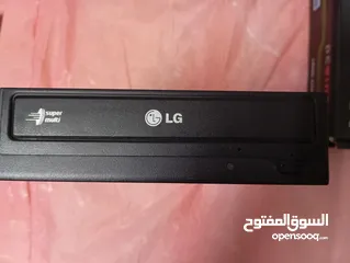  4 هارد ديسك HDD 500 جيجا و DVD player