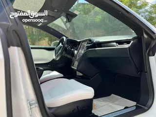  15 Tesla Model S Long Range Plus 2020 White interior