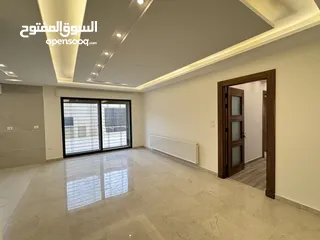  16 شقة طابق شبه ارضي مساحة 231م + حديقه 255م بتشطيبات مميزة - حي الصحابة - رجم عميش - رمضان للاسكان