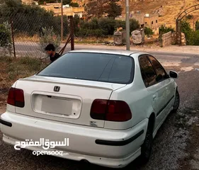  2 هوندا سيفيك 97 للبيع فحص واحد مضروب واحد جيد دقتين غرفتها اصليه ما في لا غيار واجهه