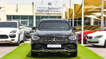  2 Mercedes benz GLC 300 2019 Panoramic