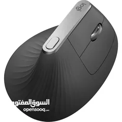  1 Logitech MX Vertical – الماوس العمودية لصحة معصمك