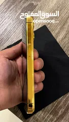  2 iPhone 15Pro Gold 24KT