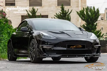  8 Tesla Model 3 2023 Standard plus   السيارة مميزة جدا و قطعت مسافة 7,000 كيلو متر فقط فقط