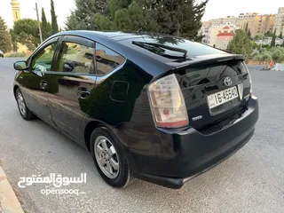  2 تويوتا بريوس 2006 للبيع
