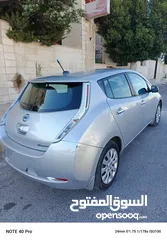  4 نيسان ليف موديل 2015