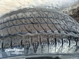  4 جنط 17 مع كوشوك وسبيرات أمريكي خشن