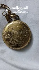  2 ساعه عقارب ذهب عمرها اكثر من 450,عام سويسرية اصليه حفر يدوي